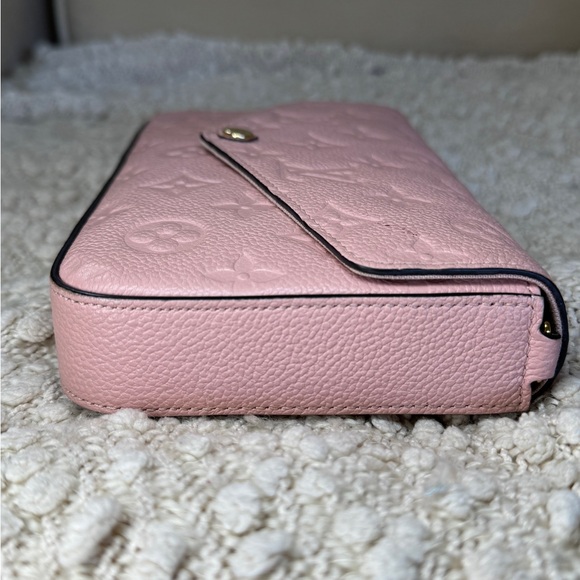 Louis Vuitton Félicie pochette Empreinte wallet on chain - Picture 3 of 12